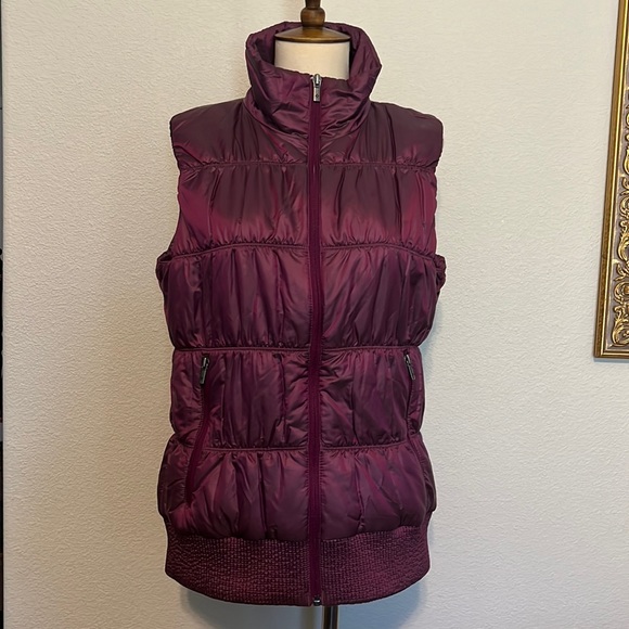 Columbia Jackets & Blazers - Columbia omni heat vest women’s sz M